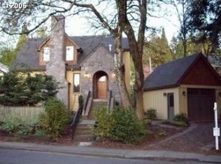 2753 SW Roswell Ave, Portland, OR 97201