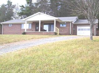 4429 Mountain View Rd, Glade Valley, NC 28627