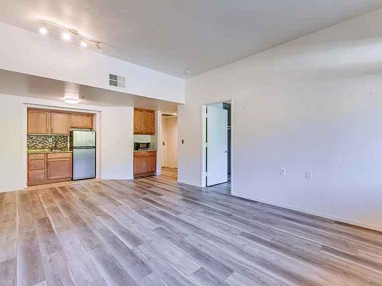 Legacy Hills at Poway 55+ — Photo 19