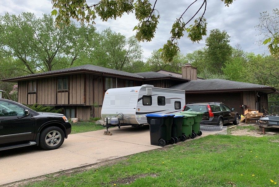 2nd image of 350 Oakcrest Ln
