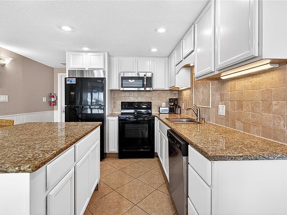 5th image of 14810 Windward Dr Unit 217