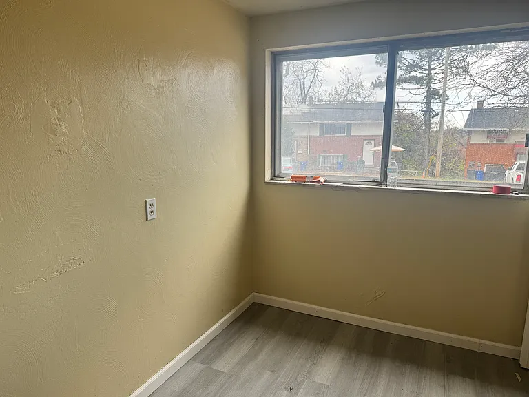 2340 Park Hill Dr — Photo 9