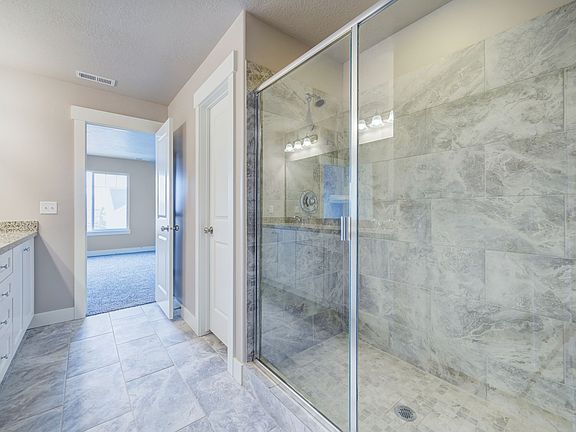 3rd image of 4419 W Glendon Dr #Basement
