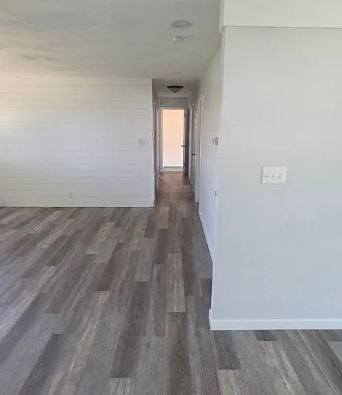 612 W Russ Ave — Photo 33