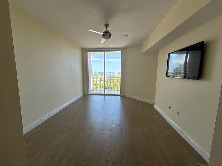 350 N Federal Hwy #1209 — Photo 11