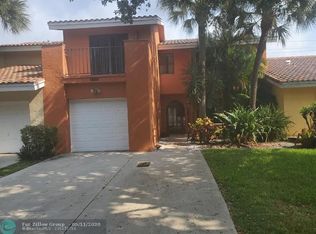 6074 Aloma Ln, Boca Raton, FL 33433