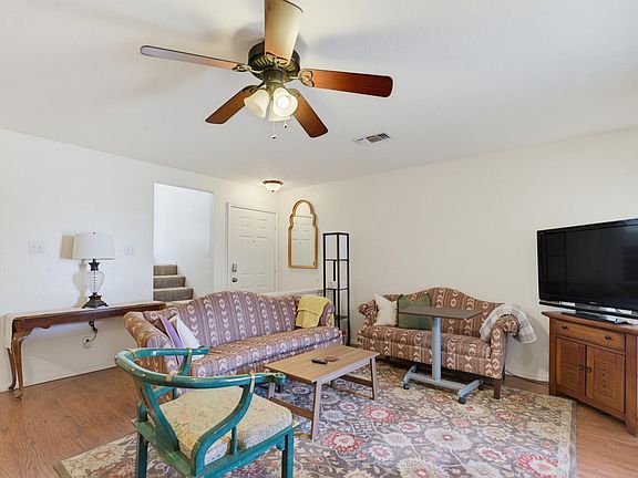 3rd image of 1318 Westheimer Rd APT 212