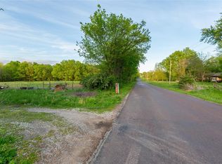 McVey Rd, Sedalia, MO 65301