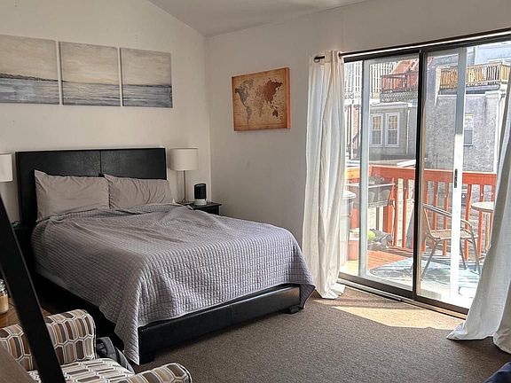 4th image of 815 N Taney St #B