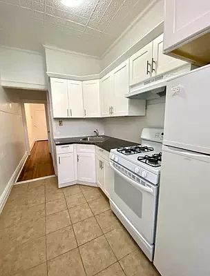 2nd image of 244 Prospect Park W #3