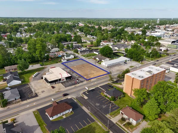 1100 W Main St, Marion, IL 62959