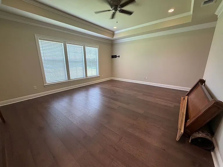 1073 Waters Edge Cir — Photo 9