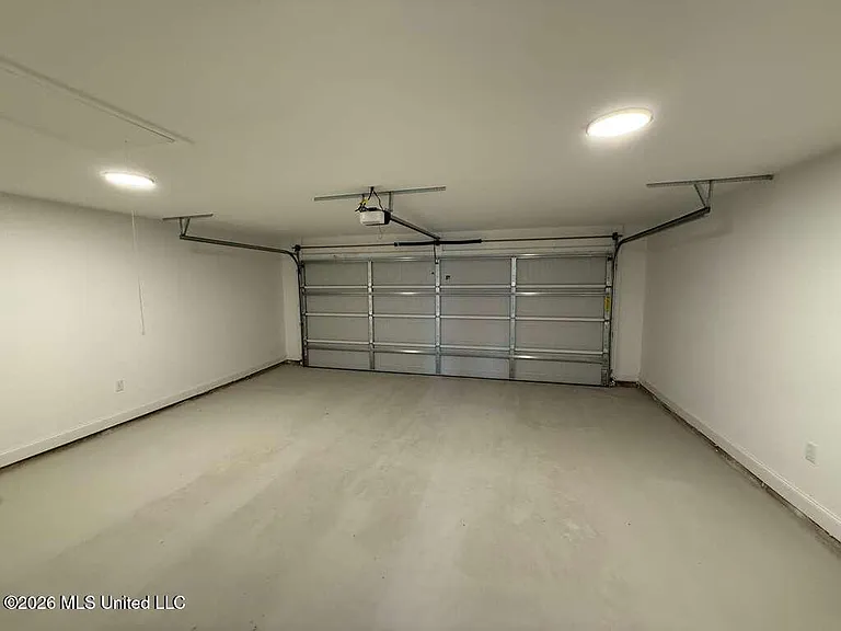 571 Patrick Farms Dr — Photo 33