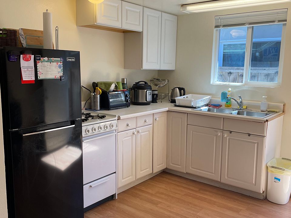 1st image of 153 Calvin Pl #1