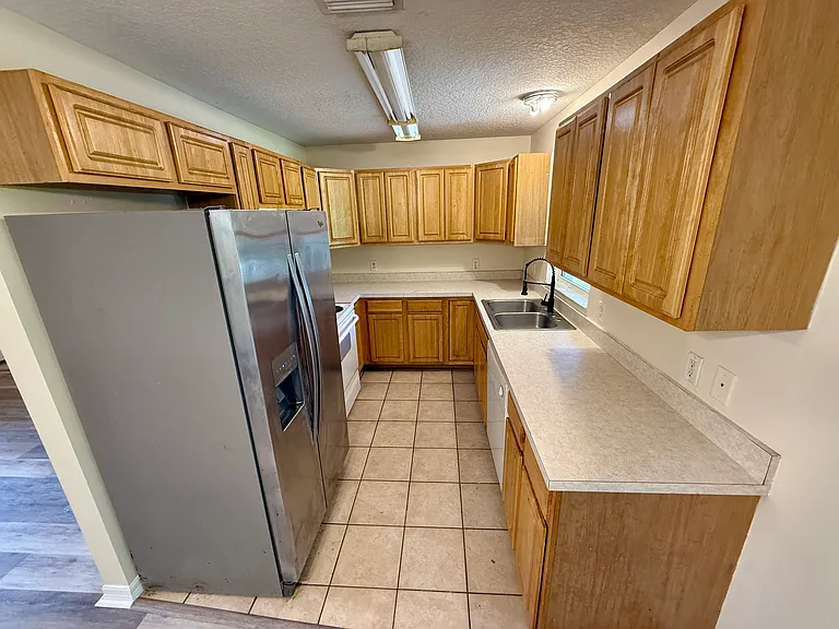 100 Morningview Dr — Photo 4