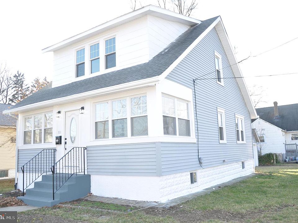 1st image of 301 Laurel Ave