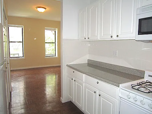 Rented by City Connections Realty | media 21