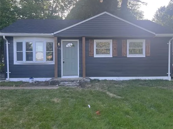 1830 Washington St, Florissant, MO 63033