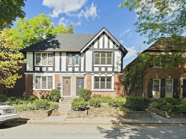 28 Strathgowan Ave, Toronto, ON M4N 1B9