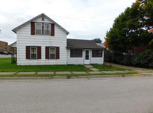 1129 Front St, Cashton, WI 54619