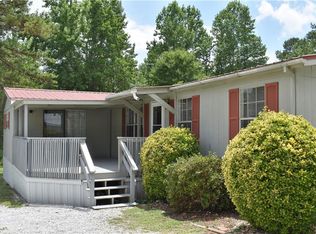 381 Berry Farm Rd, Westminster, SC 29693