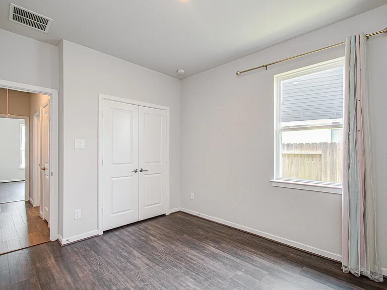 21118 Vancherry Dr — Photo 6