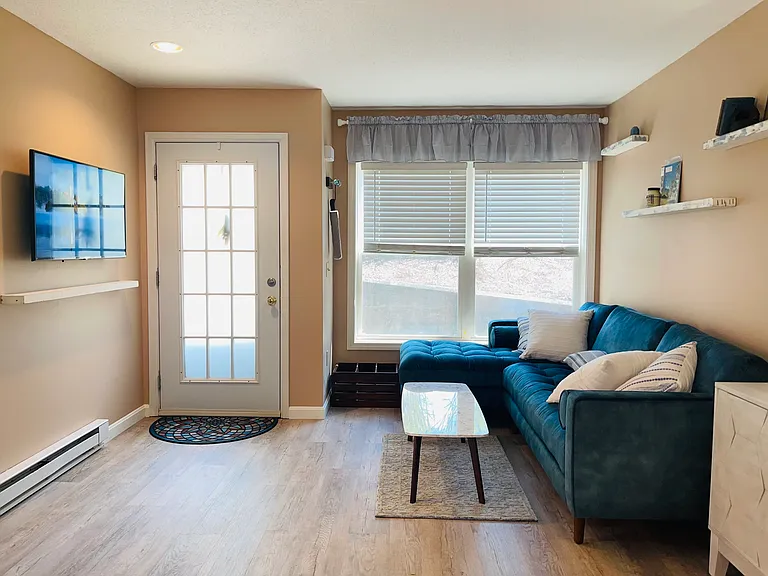 297 College St #C-5 — Photo 10