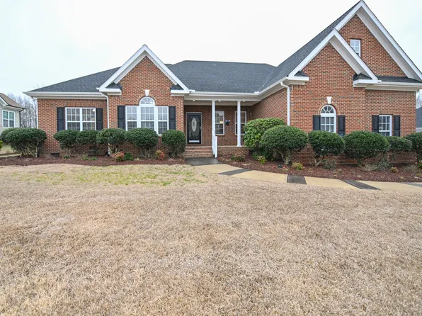 1033 Newburgh Cir, Raleigh, NC 27603