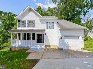 2032 S Langley St, Arlington, VA 22204