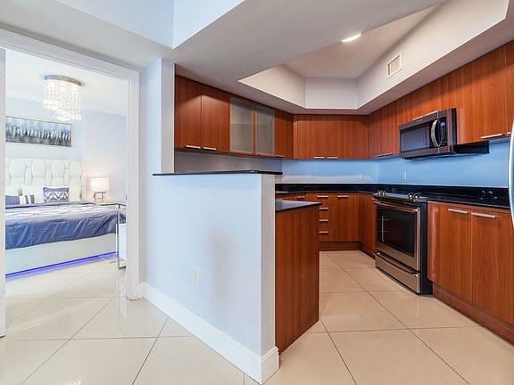 5th image of 16699 Collins Ave APT 4201