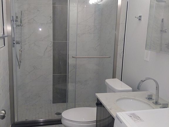 4th image of 718 N 15th St APT 6
