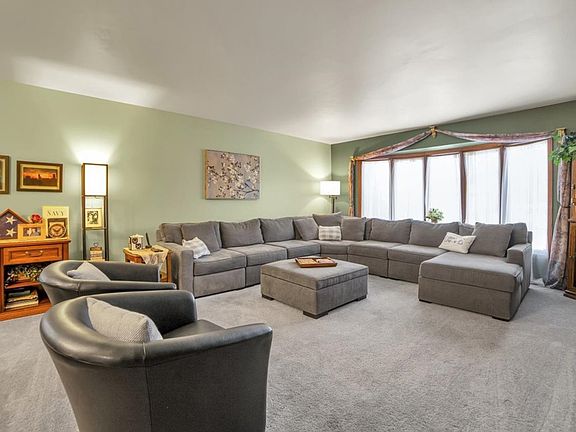 4th image of 1102 E Ardyce Ln