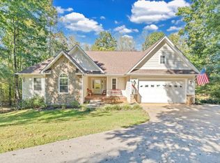 132 Pointe O Woods Dr, Huddleston, VA 24104