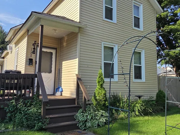 1004 State St, Port Huron, MI 48060