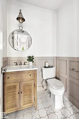 Sold by Brown Harris Stevens | media 9