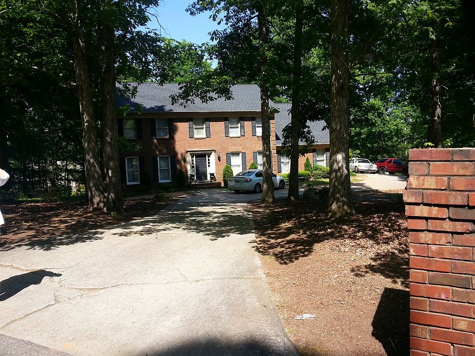 1st image of 1240 Vineyard Dr SE