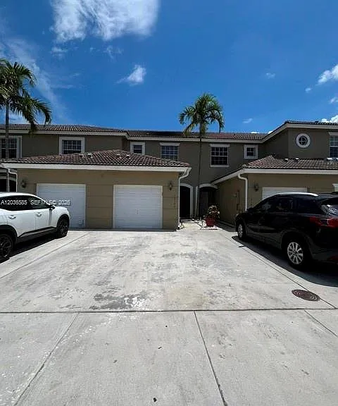 12140 SW 4th St #12140 — Photo 2