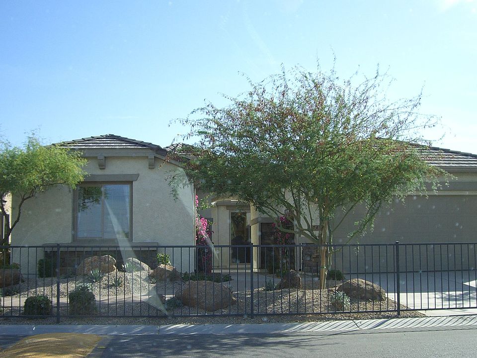 1st image of 1057 W Desert Lily Dr