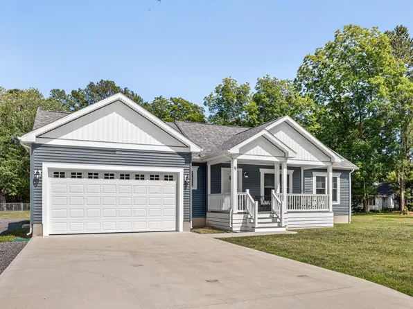 9 Justis St, Onancock, VA 23417