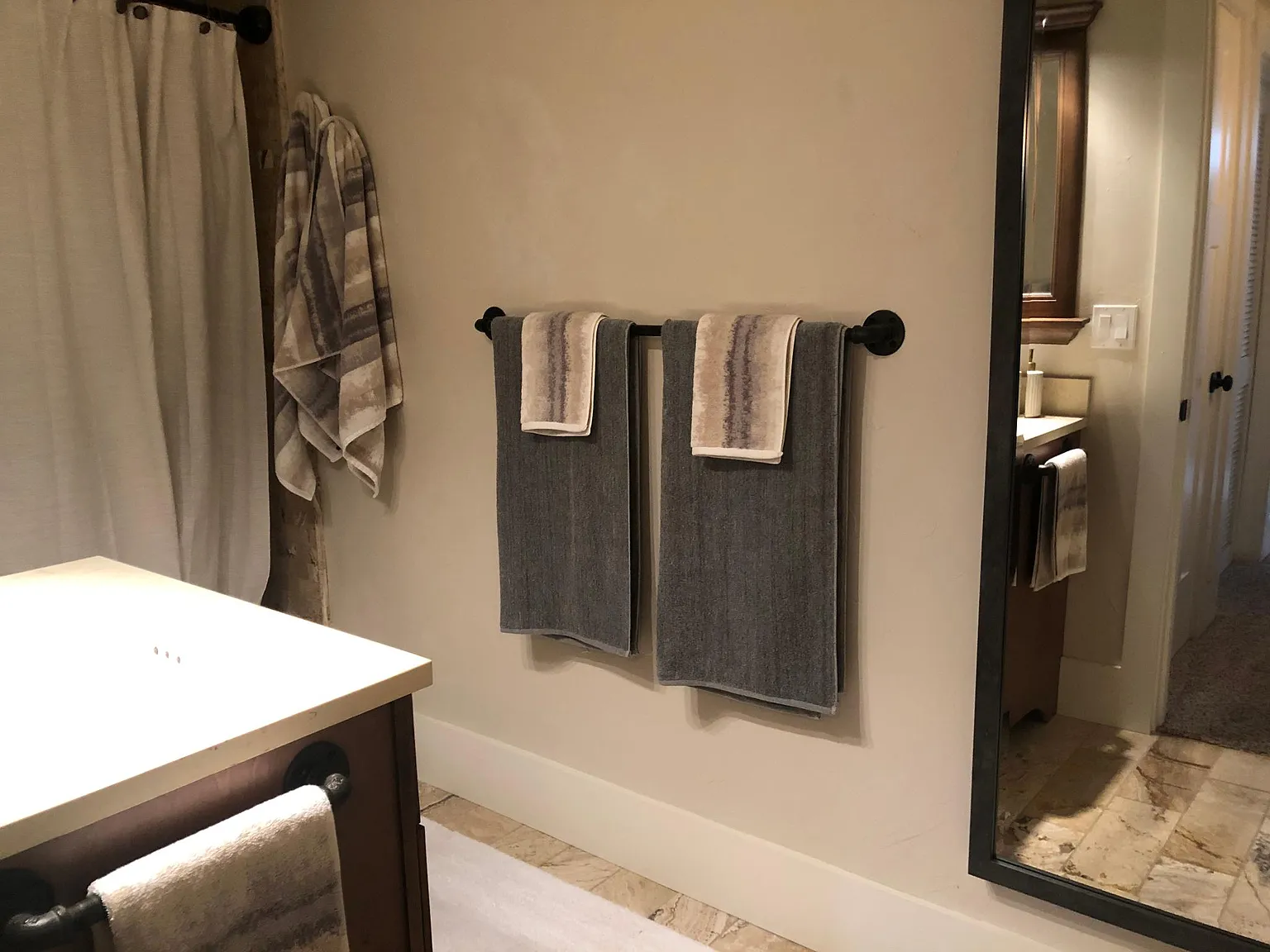 1 bed, 980 sqft, $1,500 — Photo 4