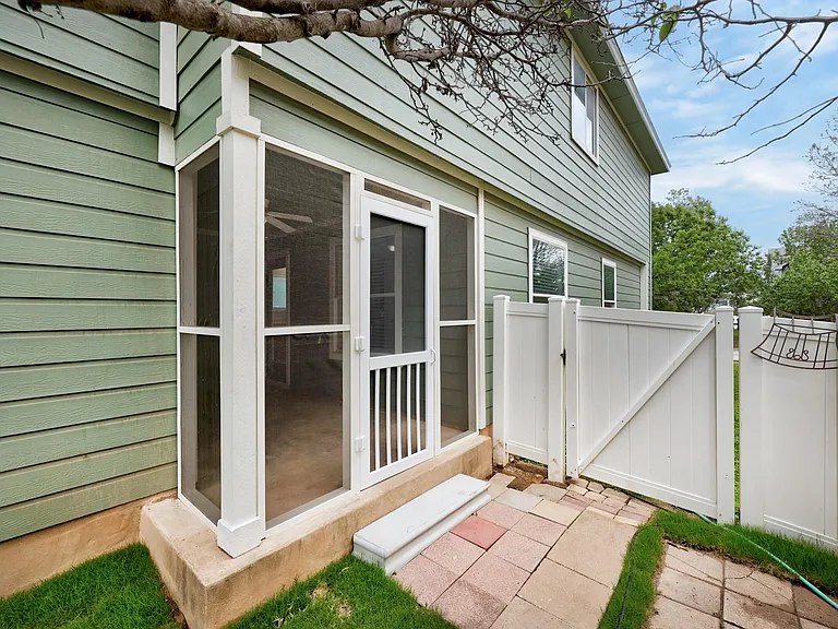 1429 Davis Mountain Loop — Photo 28
