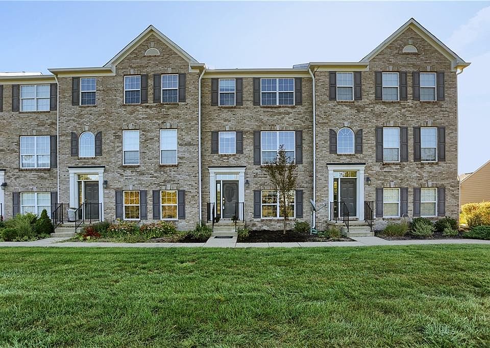 1st image of 16174 Lakeville Xing