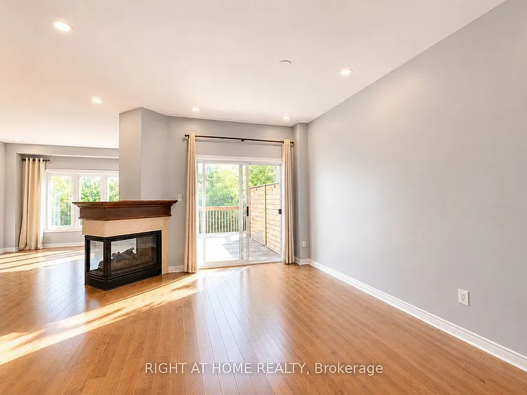 2233 Rockingham Dr — Photo 9