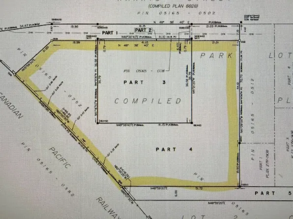 24 Harris St E, Perth, ON K7H 2X8