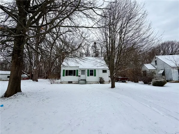 43 Hampton Rd, Elmira, NY 14904