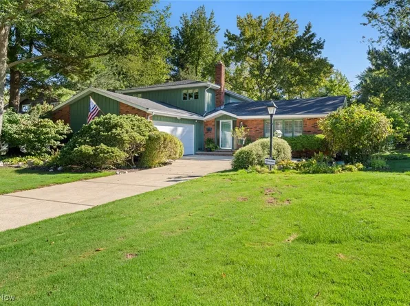 1455 Mozart Dr, Westlake, OH 44145
