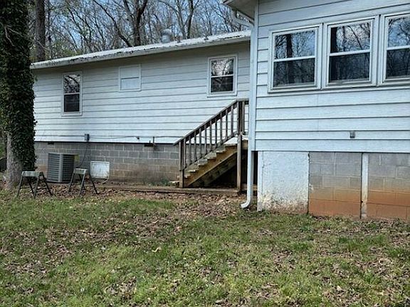 3rd image of 34 Cheyenne Dr