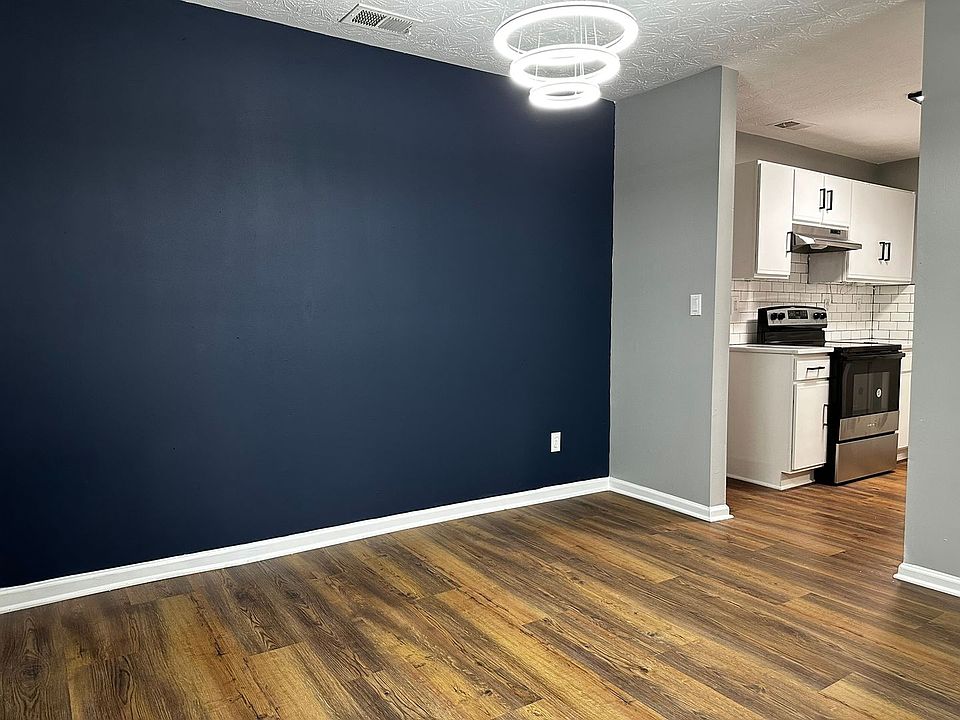 1st image of 9302 Fairington Ridge Cir