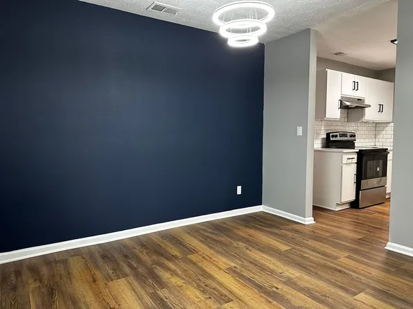 9302 Fairington Ridge Cir, Lithonia, GA 30038