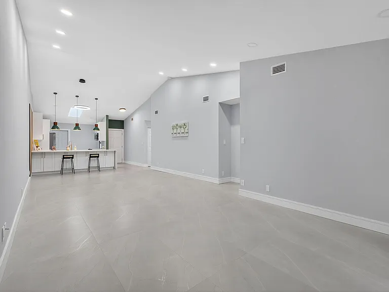 10924 Roebelini Palm Ct #A — Photo 18